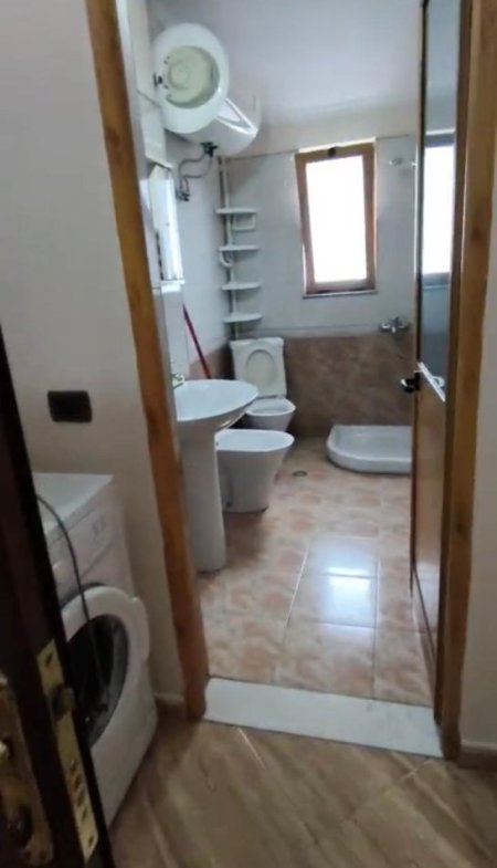 Shqiperi, jepet me qera apartament 1+1+Ballkon Kati 6, 50 m² 400 € (rruga siri kodra , prane furre buke qato)