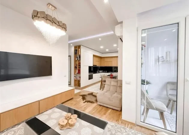 Tirane, shitet apartament 3+1+Ballkon , 123 m² 230.000 € (Kopshti Botanik)