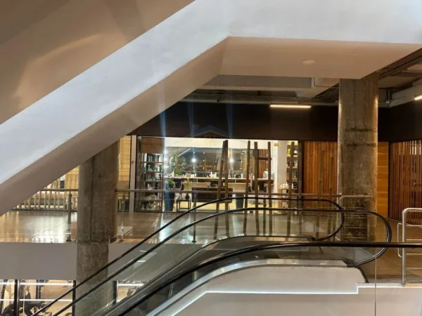 Tirane, shitet ambjent biznesi Kati 0, 21 m² 105.000 € 