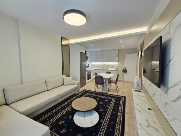 Tirane, jepet me qera apartament 1+1 Kati 3, 77 m² 1.200 € (Rruga e Barrikadave)