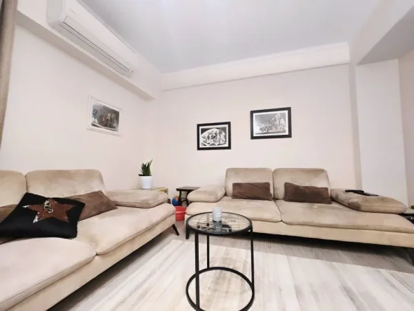 Tirane, shitet apartament 2+1 , 125 m² 289.000 € (Sheshi Willson, pas postes nr.8)