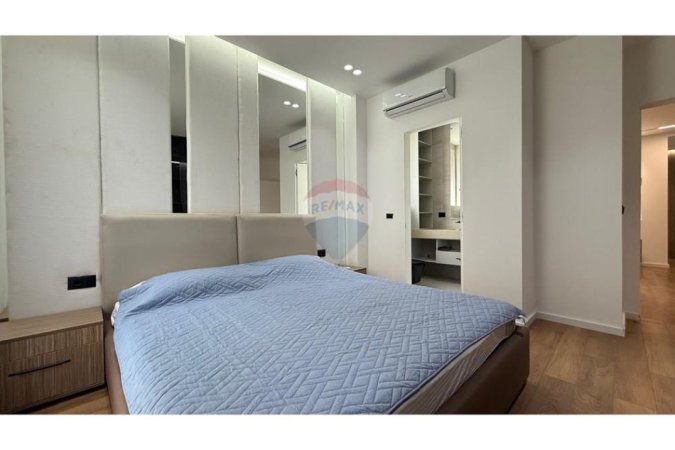 Tirane, jepet me qera apartament 2+1+Aneks+Ballkon Kati 2, 110 m² 1.000 € (Kompleksi FZ)