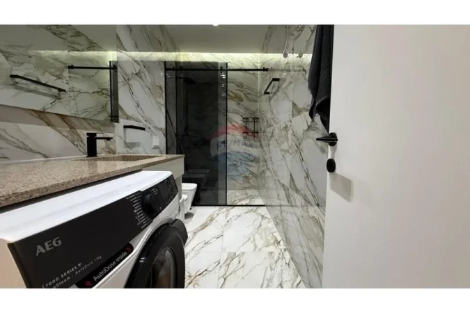 Tirane, jepet me qera apartament 2+1+Aneks+Ballkon Kati 2, 110 m² 1.000 € (Kompleksi FZ)