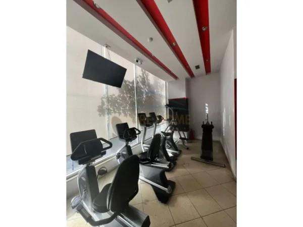 Tirane, shitet ambjent biznesi Kati 0, 422 m² 1.300.000 € (RRUGA SHKELQIM FUSHA)