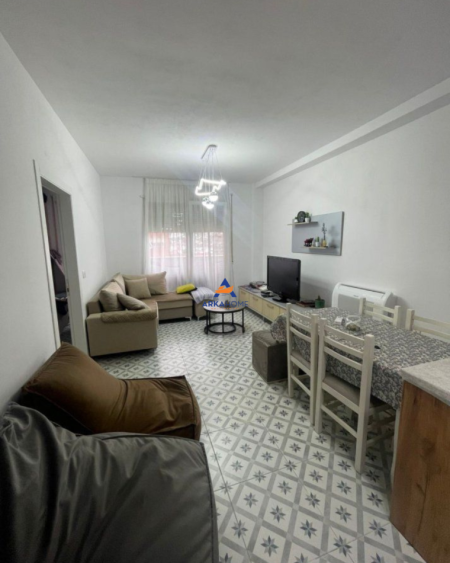 Tirane, jepet me qera apartament 1+1+Ballkon Kati 10, 65 m² 526 € (KOMPLEKSI GOLDEN PARK)