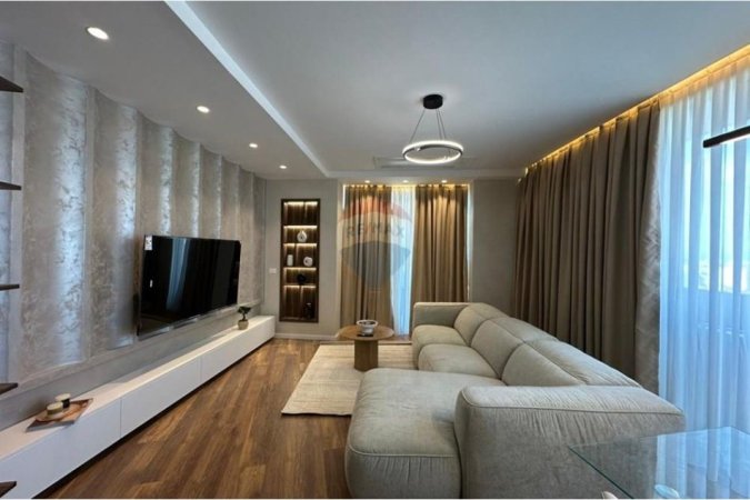 Tirane, jepet me qera apartament 2+1+Ballkon , 140 m² 2.000 € (Lake View)