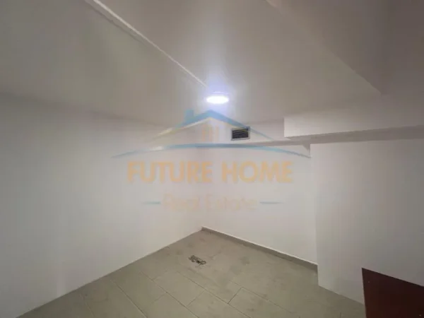 Tirane, shitet ambjent biznesi Kati 1, 147 m² 470.000 € 