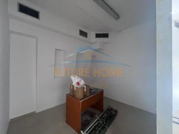 Tirane, shitet ambjent biznesi Kati 1, 147 m² 470.000 € 