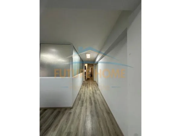 Tirane, shitet ambjent biznesi Kati 4, 140 m² 400.000 € 