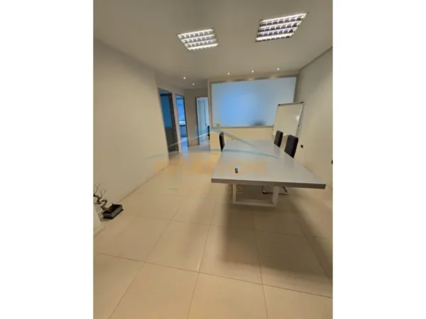Tirane, shitet zyre Kati 2, 91 m² 350.000 € (LICEU ARTISTIK)