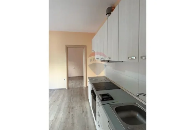 Tirane, jepet me qera zyre , 140 m² 1.000 € (Myslym Shyri)