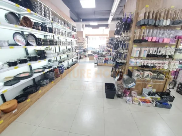 Tirane, shitet ambjent biznesi Kati 0, 413 m² 1.600.000 € 