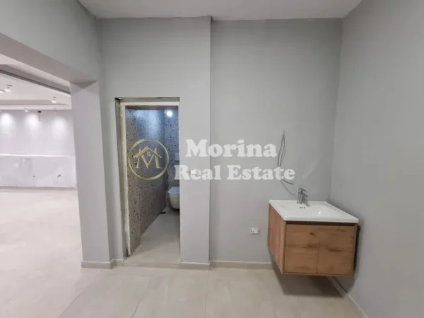 Tirane, shitet ambjent biznesi Kati 0, 94 m² 140.000 € (Rruga Hoxha Tahsim)