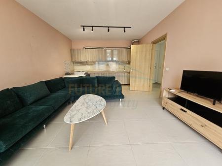 Tirane, jepet me qera apartament 2+1+Ballkon Kati 4, 100 m² 750 € 