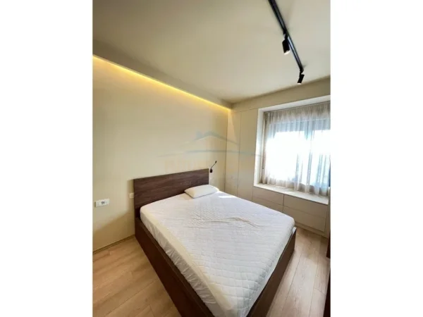 Tirane, jepet me qera apartament 1+1+Parkim, Kati 7, 60 m² 850 € (Bulevardi Zogu i Pare)
