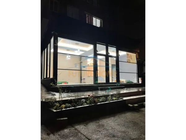 Tirane, shitet ambjent biznesi Kati 0, 46 m² 105.000 € 