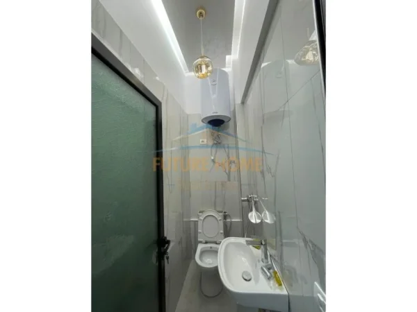 Tirane, shitet ambjent biznesi Kati 0, 46 m² 105.000 € 