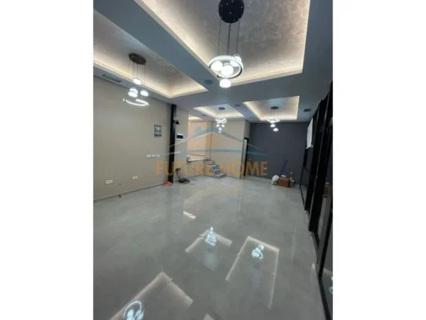 Tirane, shitet ambjent biznesi Kati 0, 46 m² 105.000 € 