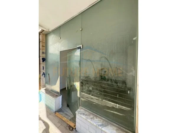 Tirane, shitet ambjent biznesi Kati 1, 35 m² 40.000 € 