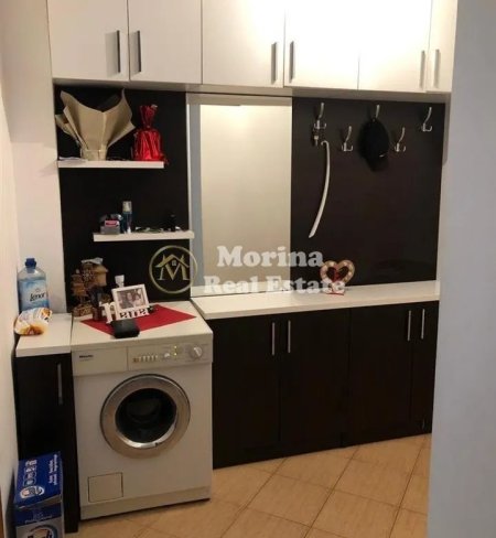Tirane, jepet me qera apartament 2+1 Kati 1, 110 m² 550 € (Rruga 5 Maji)