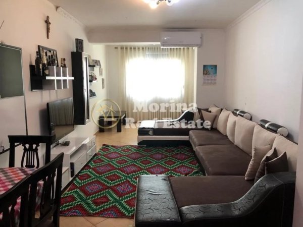 Tirane, jepet me qera apartament 2+1 Kati 1, 110 m² 550 € (Rruga 5 Maji)