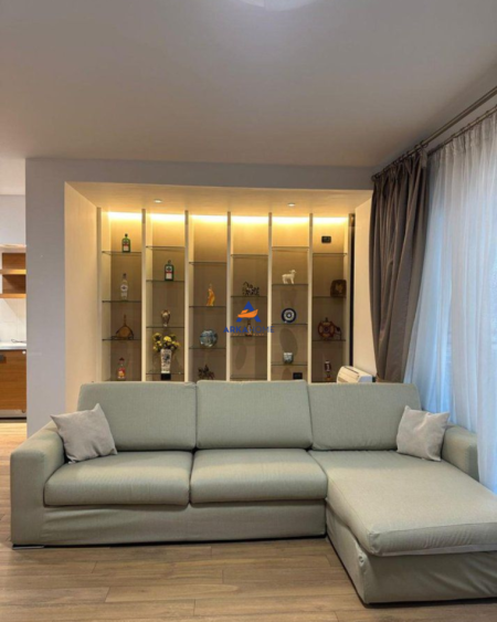Tirane, jepet me qera apartament 1+1+Ballkon Kati 10, 83 m² 950 € (RRUGA SAMI FRASHERI, SHESHI WILLSON)