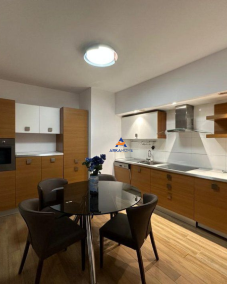 Tirane, jepet me qera apartament 1+1+Ballkon Kati 10, 83 m² 950 € (RRUGA SAMI FRASHERI, SHESHI WILLSON)