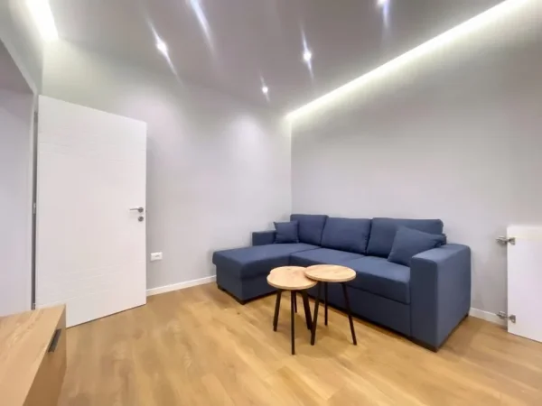 Tirane, shitet apartament 1+1 , 65 m² 165.000 € (AZHBR)