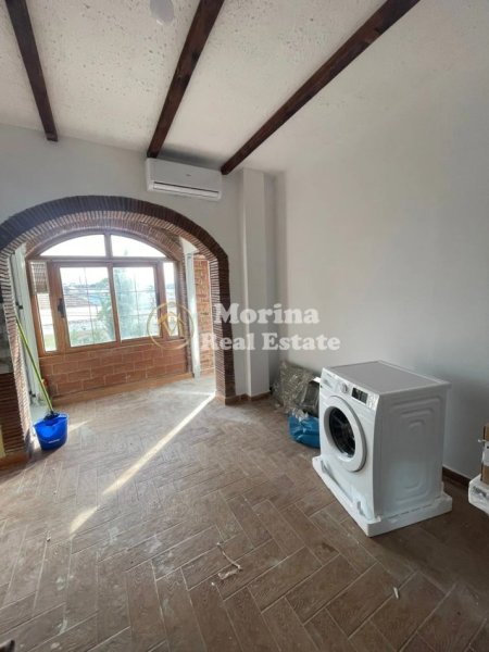 Tirane, jepet me qera apartament 1+1 Kati 2, 50 m² 300 € (Oxhaku)