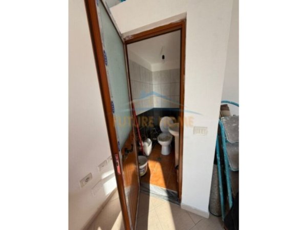 Tirane, shitet ambjent biznesi Kati 0, 105 m² 145.000 € 