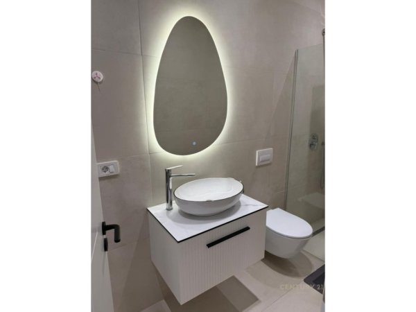 Tirane, jepet me qera apartament 1+1 Kati 5, 57 m² 700 € 