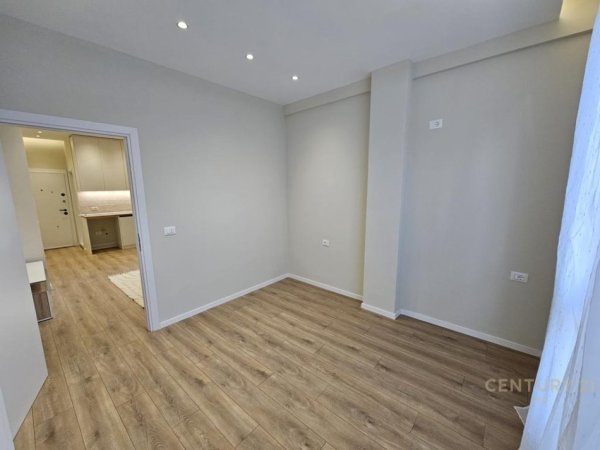 Tirane, shitet apartament 1+1 Kati 4, 41 m² 122.000 €