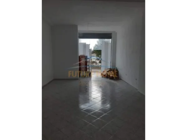Tirane, shitet ambjent biznesi Kati 0, 50 m² 90.000 € (Rruga e Qelqit, Kombinat)