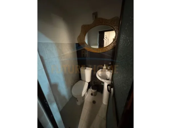 Tirane, shitet ambjent biznesi Kati 0, 31 m² 150.000 € (PALLATET AGIMI)