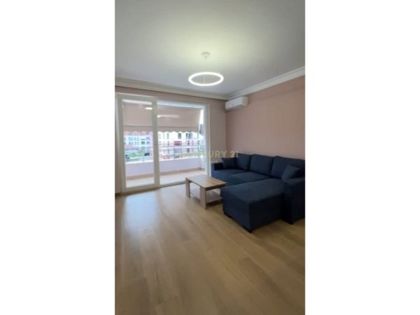 Tirane, jepet me qera apartament 1+1 Kati 3, 65 m² 500 € 
