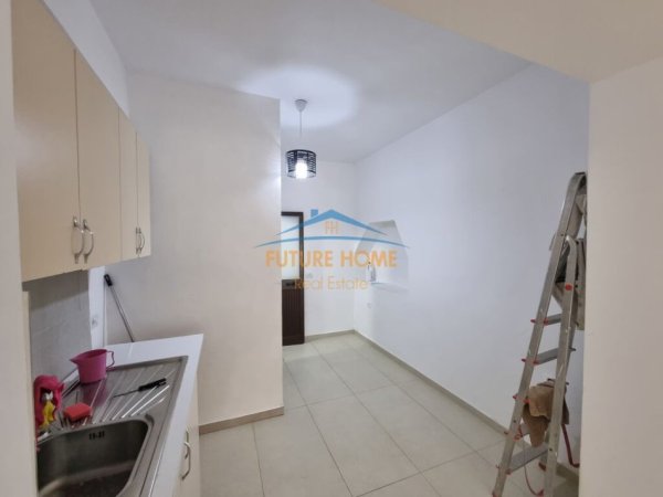 Tirane, shitet ambjent biznesi Kati 0, 42 m² 123.540 € 