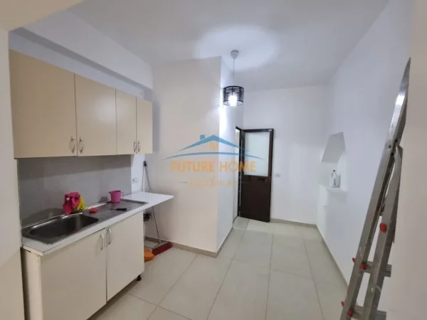 Tirane, shitet ambjent biznesi Kati 0, 42 m² 123.540 € 