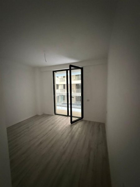 Tirane, jepet me qera zyre Kati 2, 105 m² 600 € (MINE PEZA)