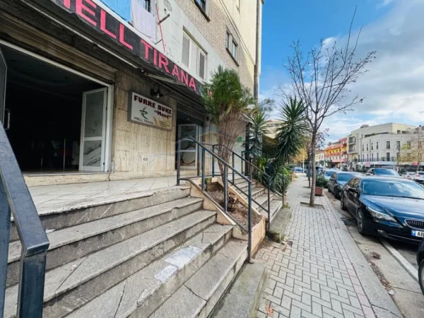 Tirane, shitet ambjent biznesi Kati 0, 75 m² 200.000 € 