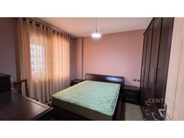 Tirane, jepet me qera apartament 3+1 Kati 5, 115 m² 800 € (Don Bosko)