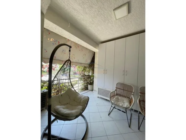 Tirane, jepet me qera apartament 2+1 Kati 1, 94 m² 700 € (KODRA E DIELLIT 1)