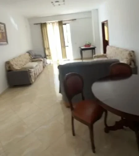 Tirane, jepet me qera apartament 1+1+Ballkon Kati 8, 100 m² 460 € (tek nela 6)