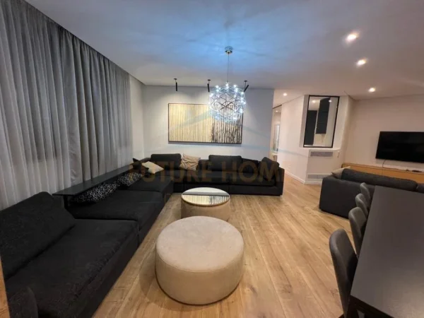 Tirane, jepet me qera apartament 2+1 Kati 9, 165 m² 2.000 € (STADIUM DINAMO)