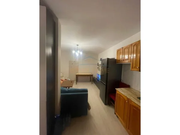 Tirane, shitet apartament 1+1+Ballkon Kati 1, 42 m² 85.000 € (Allias)