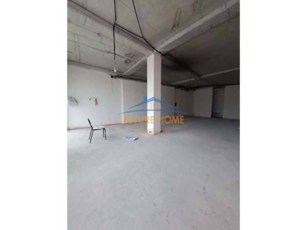 Tirane, shitet ambjent biznesi Kati 0, 112 m² 600.000 € (LAKE VIEW RESIDENCE)