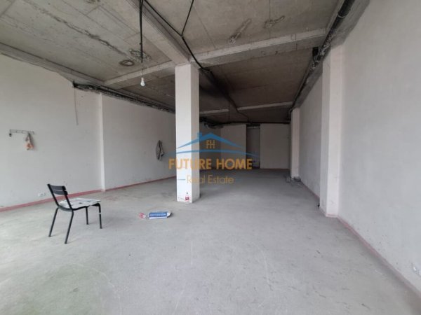 Tirane, shitet ambjent biznesi Kati 0, 112 m² 600.000 € (LAKE VIEW RESIDENCE)