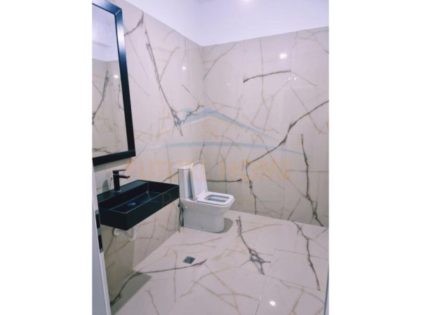 Tirane, shitet ambjent biznesi Kati 0, 91 m² 135.000 € 