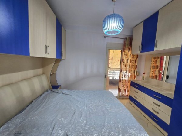 Tirane, shitet apartament 1+1+Ballkon Kati 8, 60 m² 102.000 € 