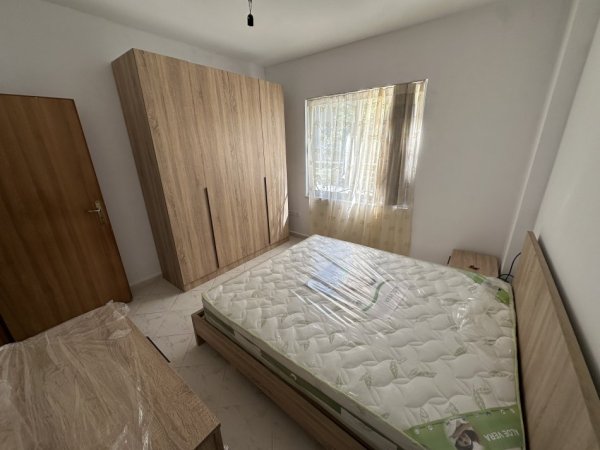 Tirane, jepet me qera apartament 2+1 Kati 1, 85 m² 450 € (Rruga Thesarit, Pranë Market Spar 2, Fresk, Tiranë)