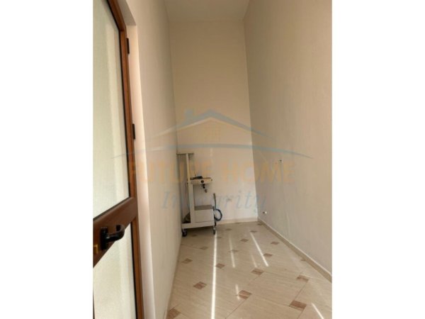 Tirane, shitet ambjent biznesi Kati 1, 224 m² 500.000 € (RRUGA VLLAZEN HUTA)